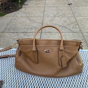 Selling a large leather Coach handbag. Brown.